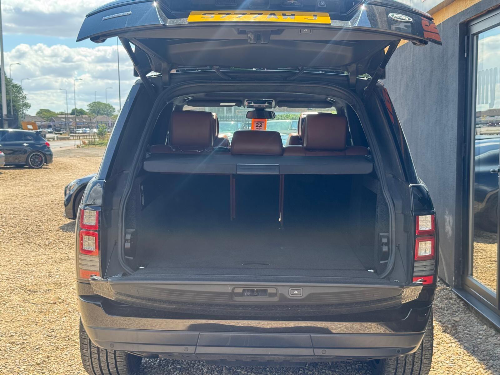 Land Rover Range Rover view 15