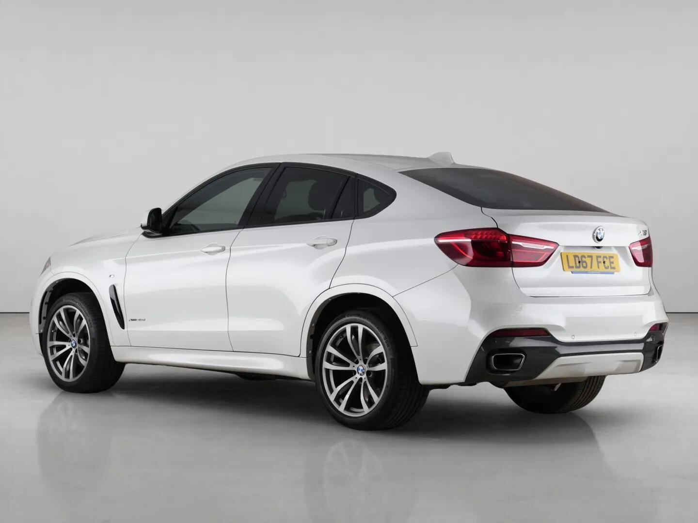 BMW X6 view 8