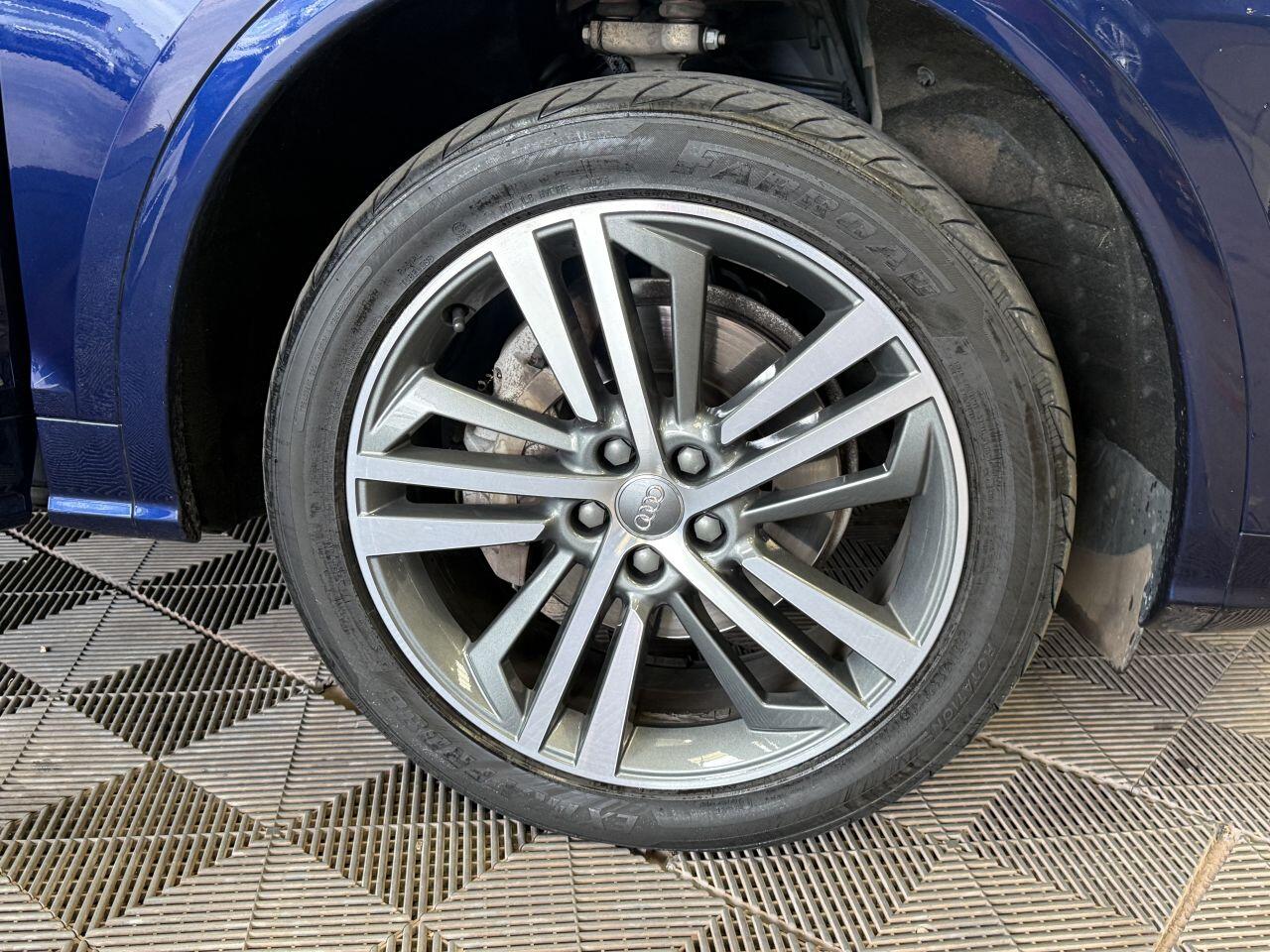 Audi Q5 view 19