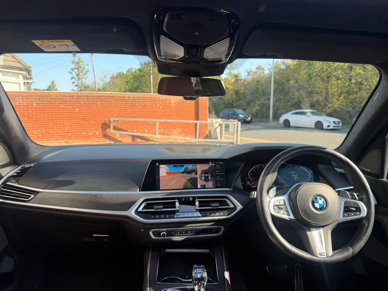 BMW X7 view 34