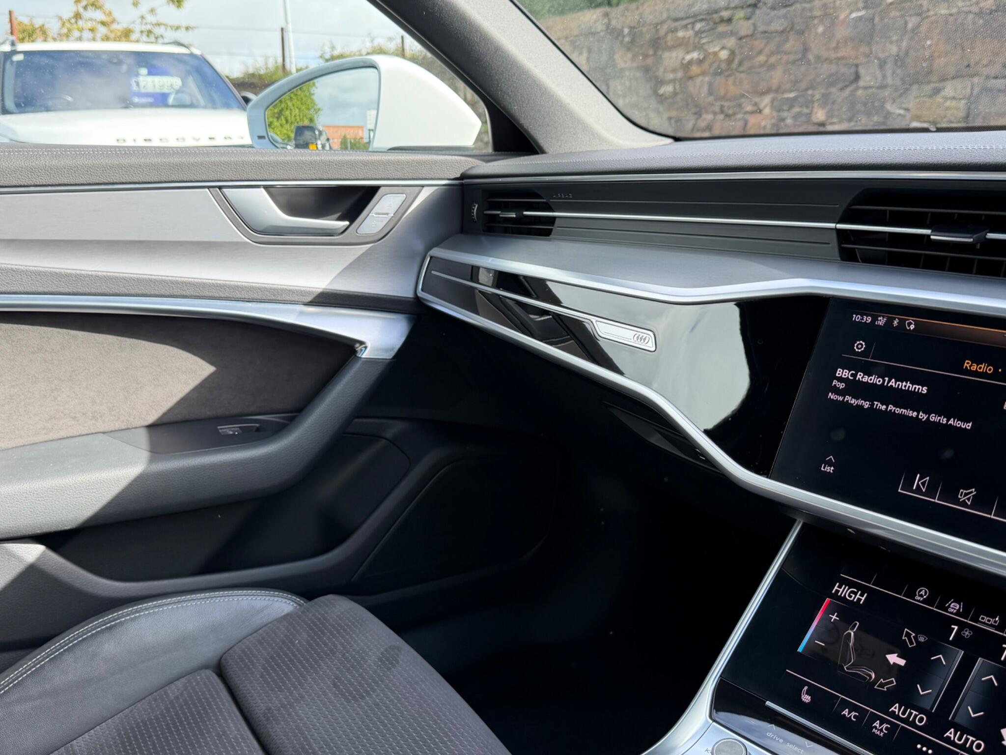Audi A6 view 48
