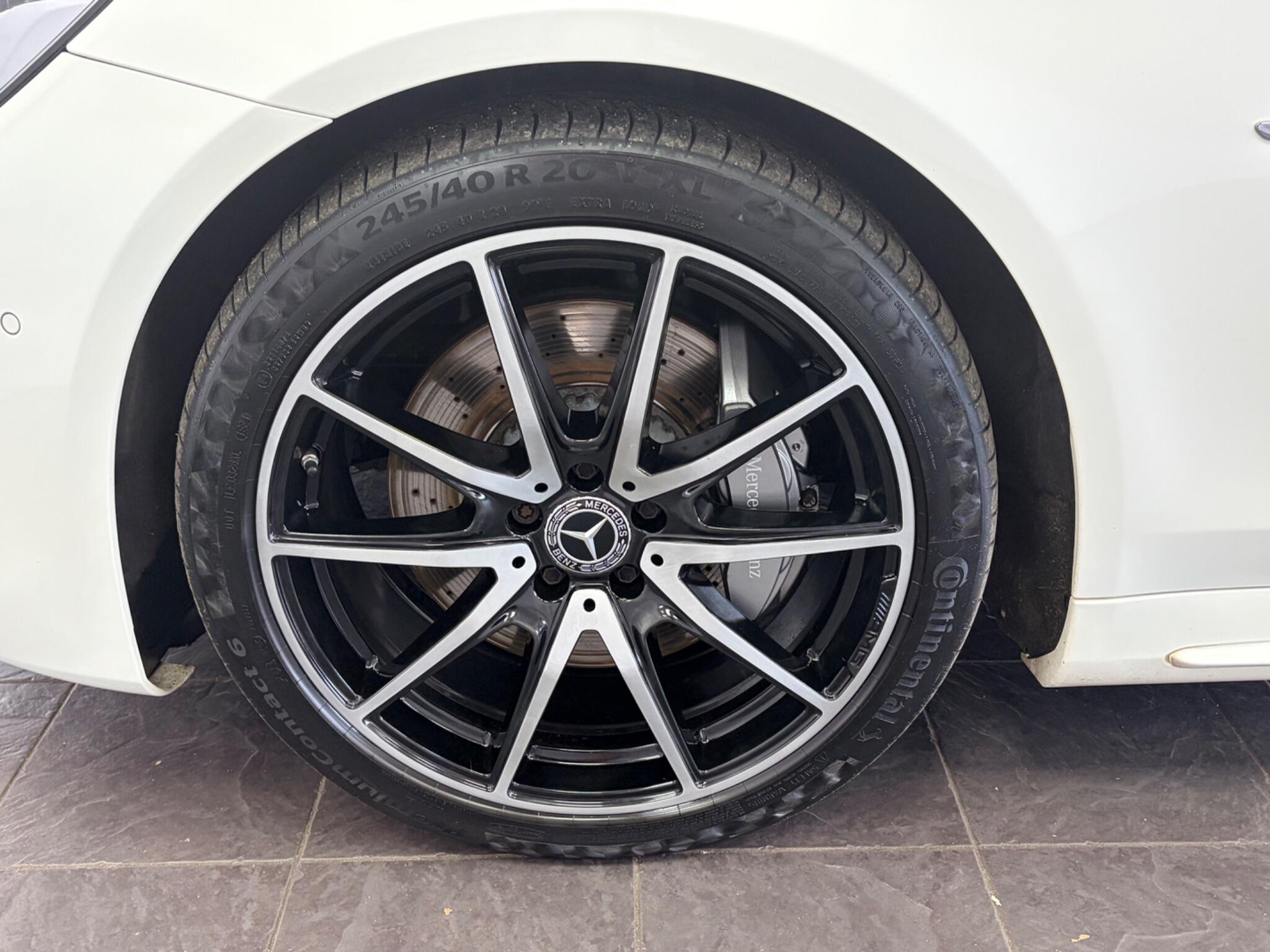 Mercedes-Benz S-Class view 22