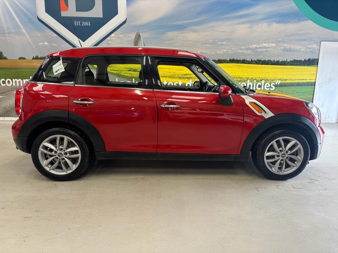 MINI Countryman view 4