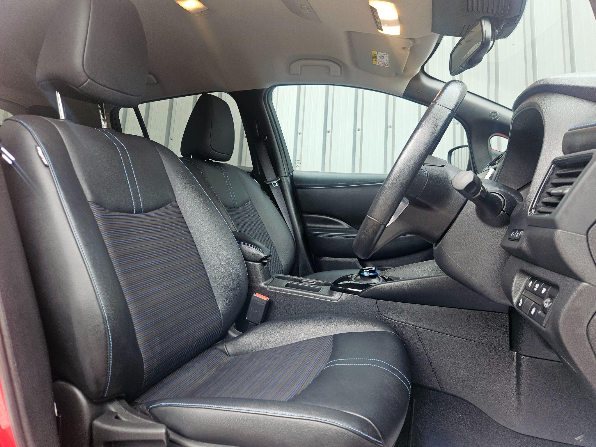 2022 Nissan Leaf image 19