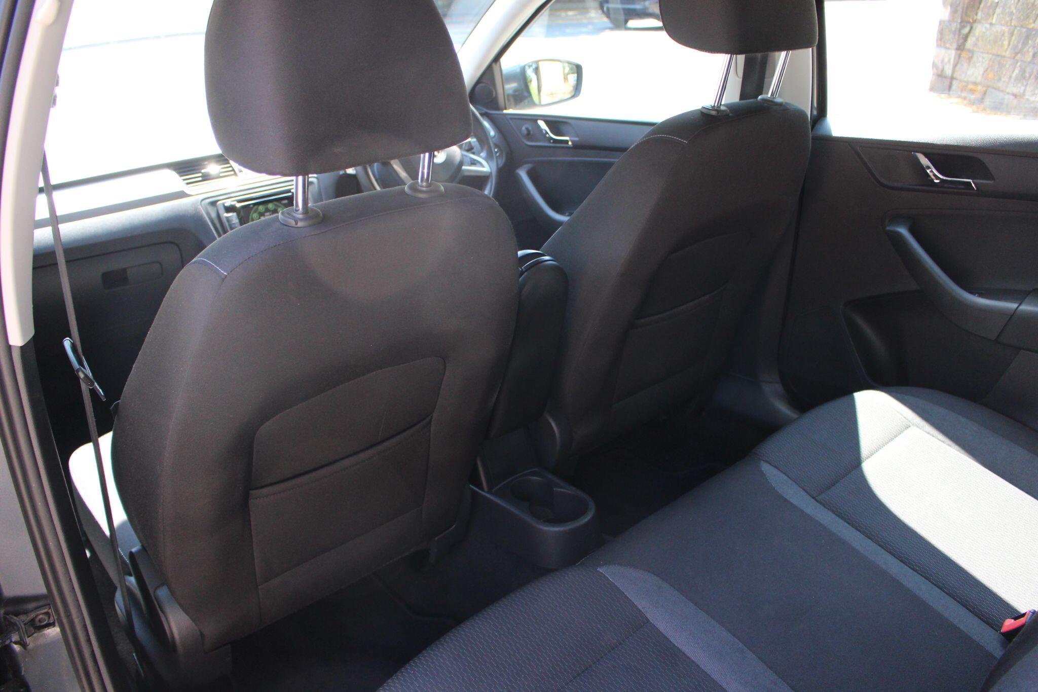 Skoda Rapid Spaceback view 20