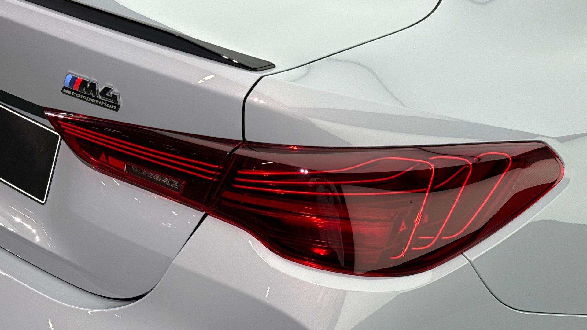 BMW M4 view 22