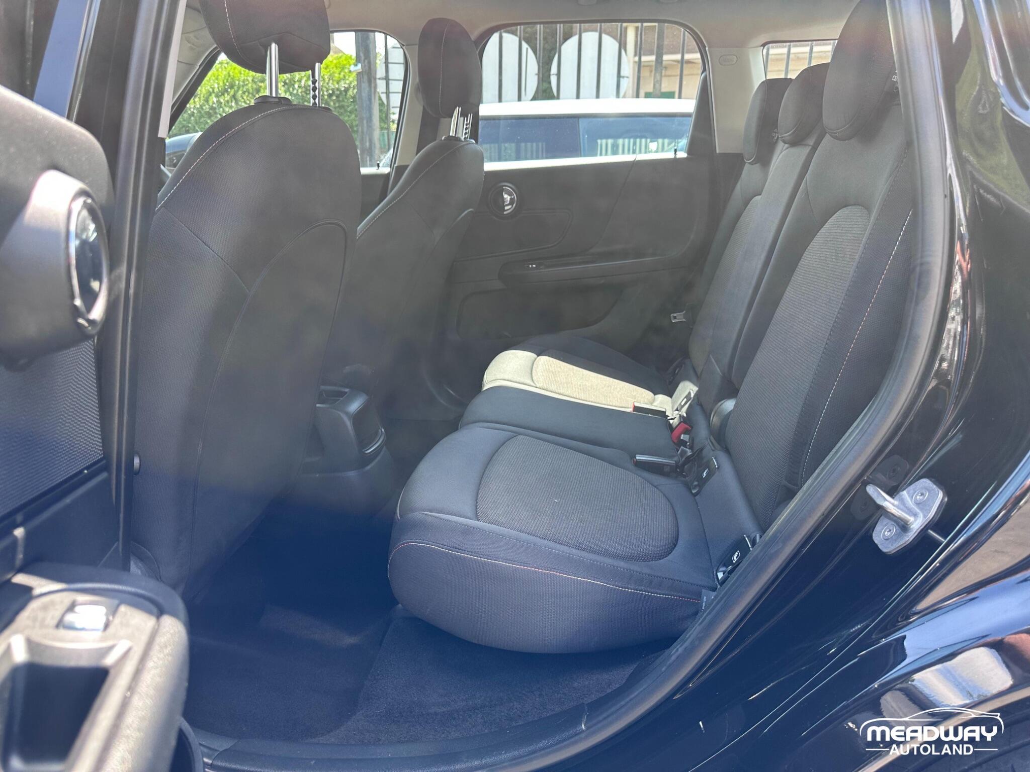 Mini Countryman view 25