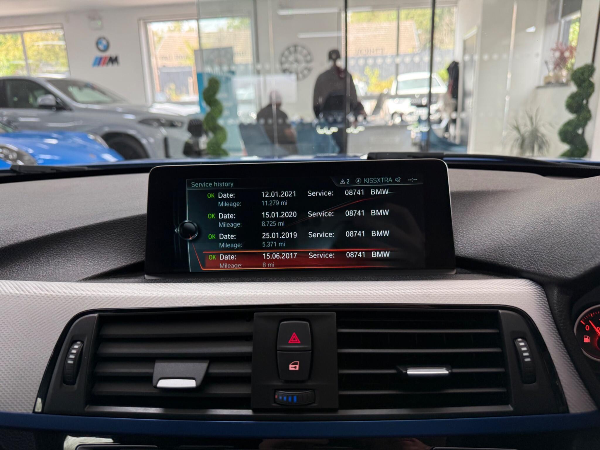 BMW 3 Series view 11