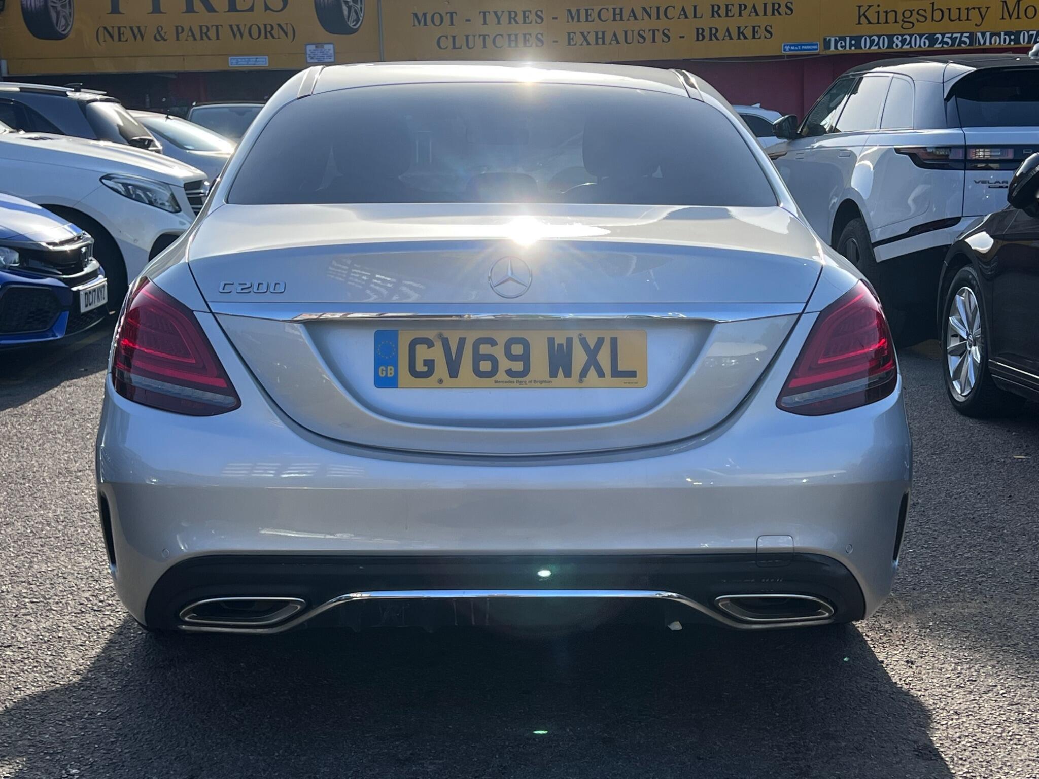 Mercedes-Benz C Class view 12