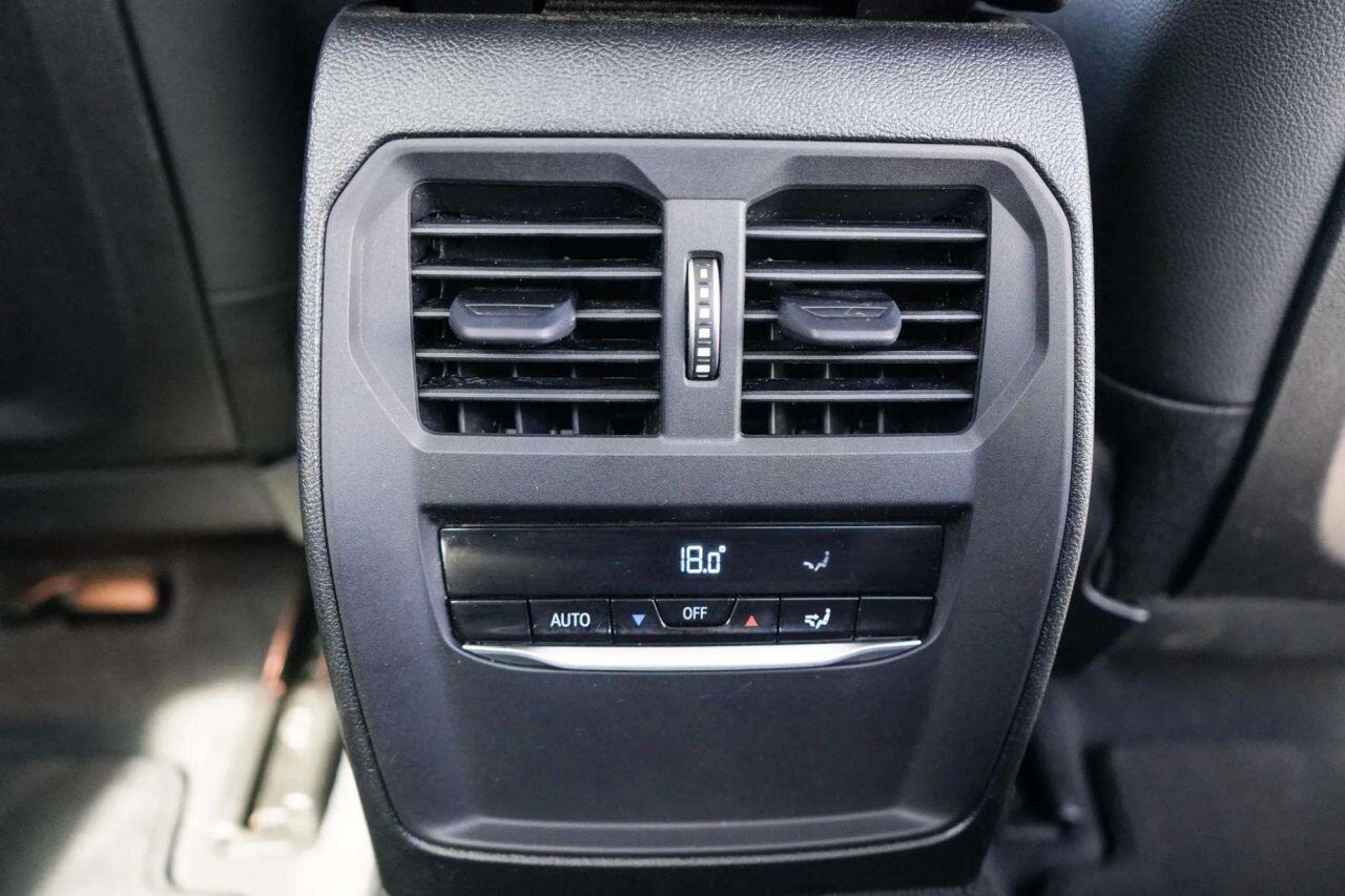 BMW 3 Series view 45