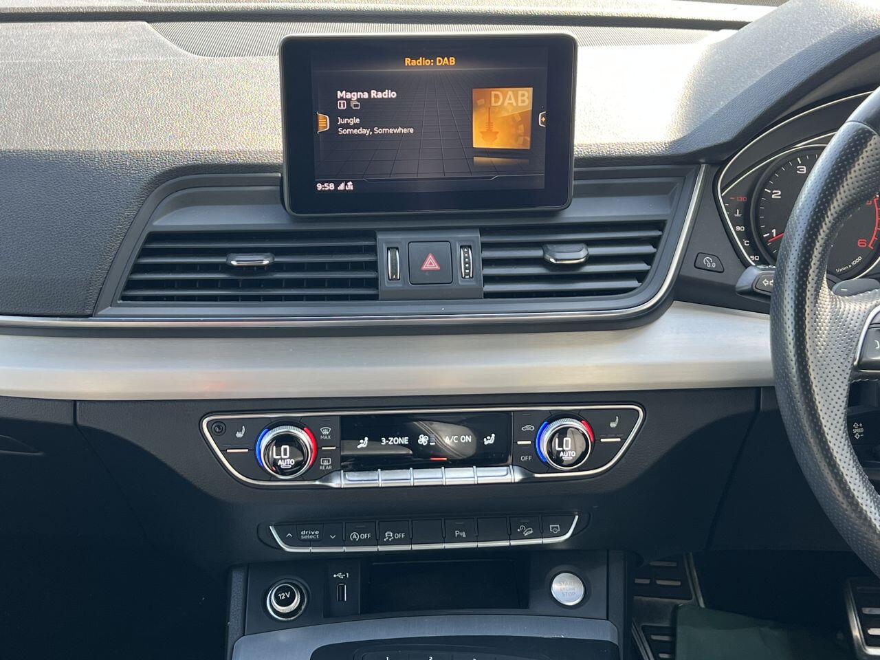 Audi Q5 view 39