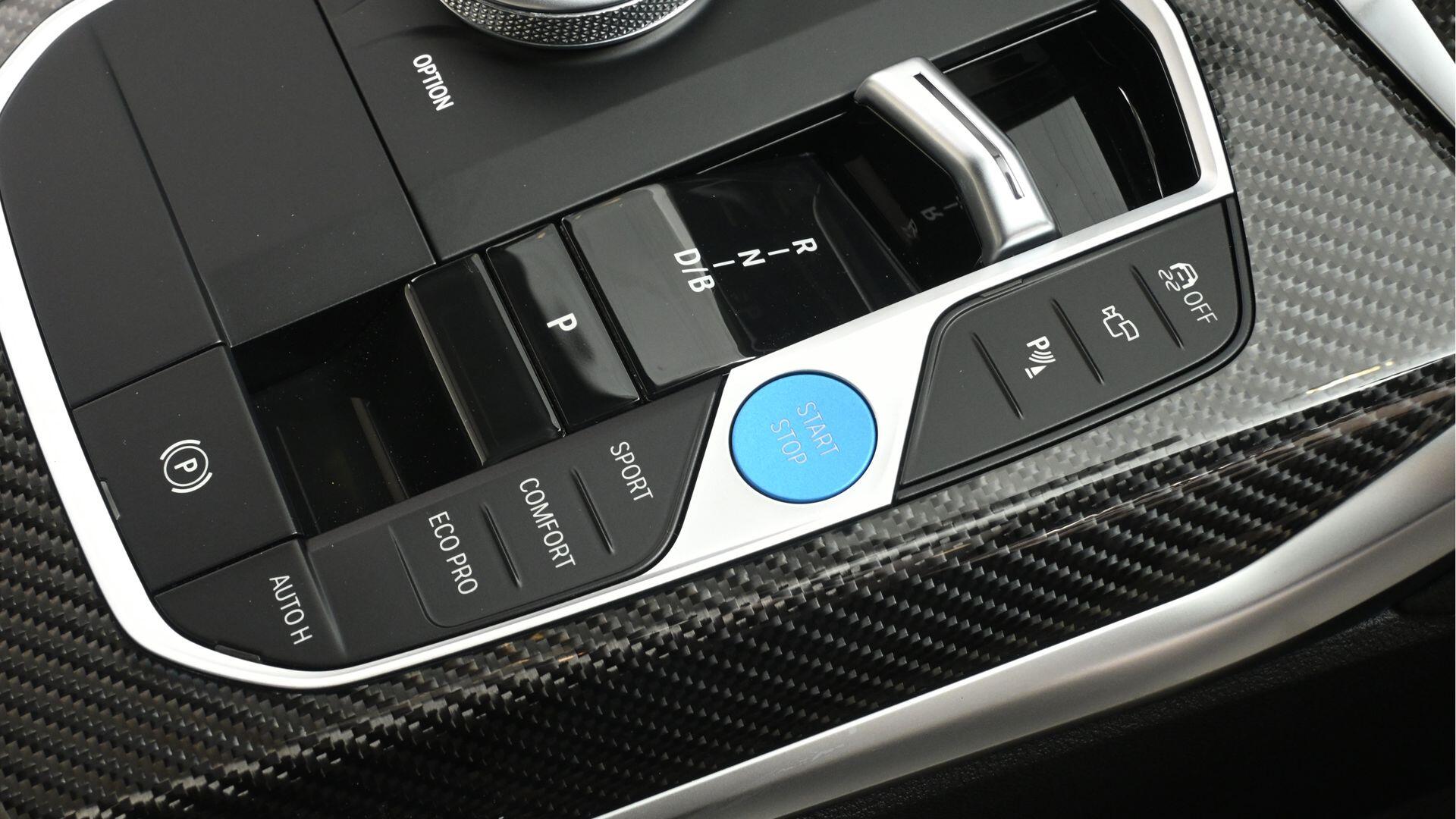 BMW i4 view 29