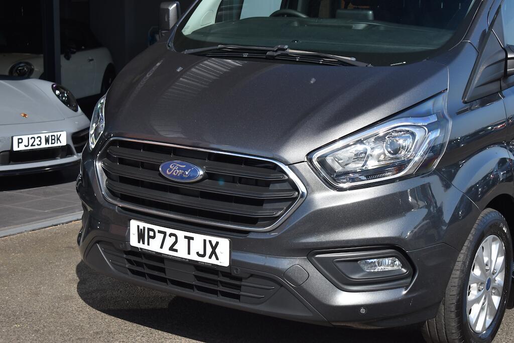 Ford Transit Custom view 21