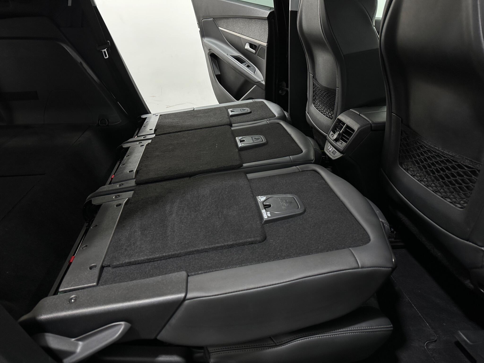 Peugeot 5008 view 44