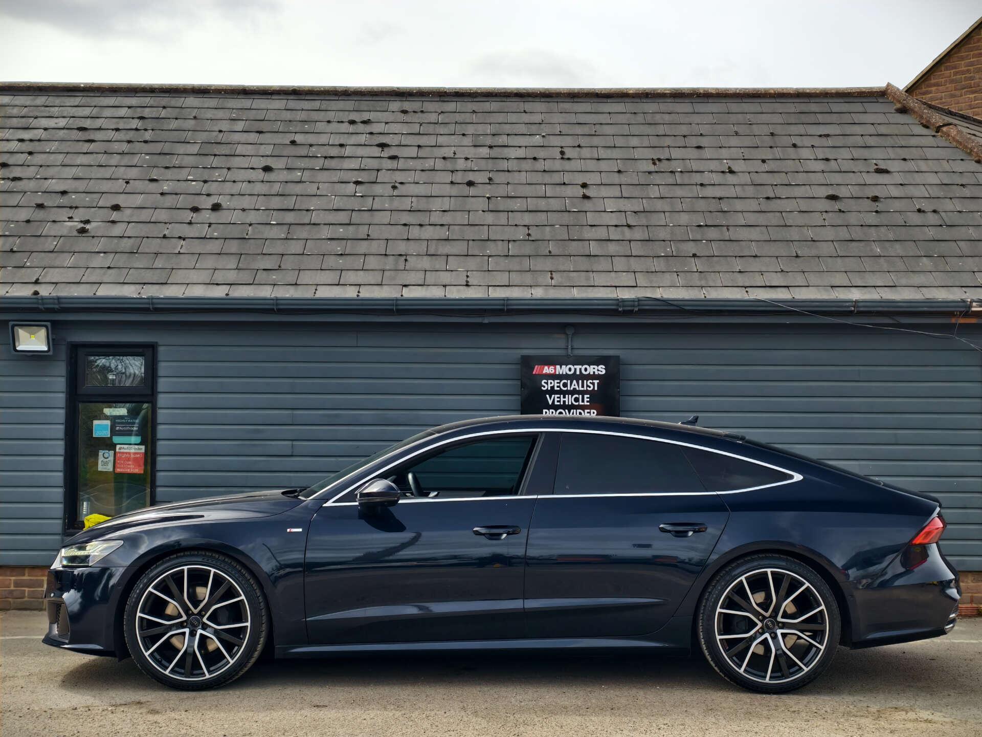 Audi A7 view 11