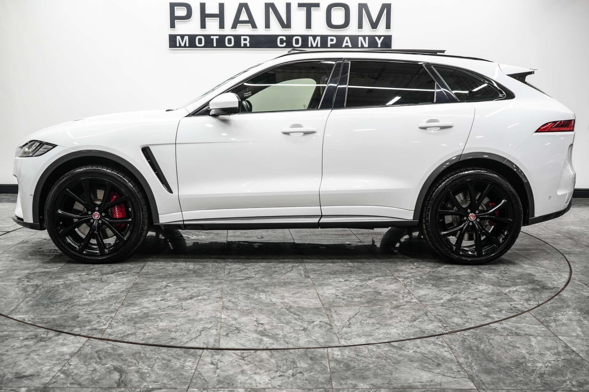Jaguar F-Pace view 3