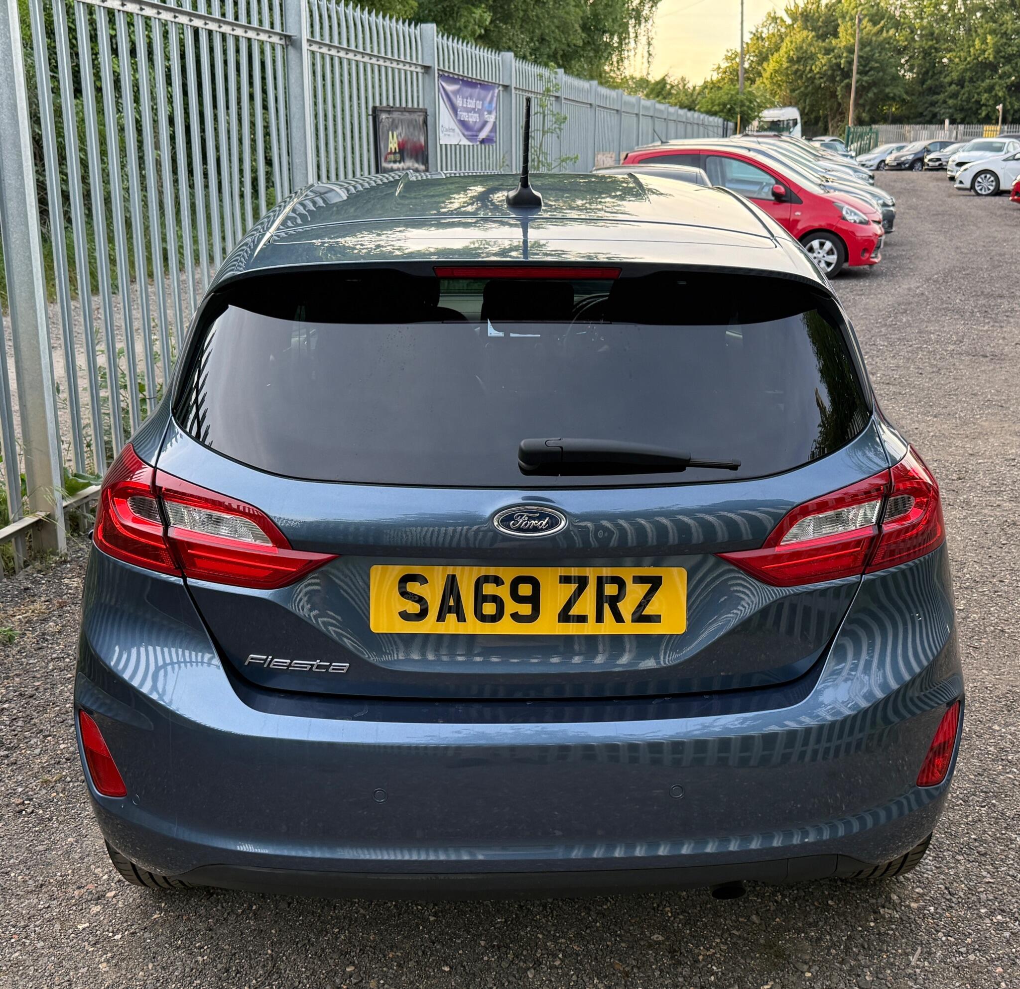 2019 Ford Fiesta image 12