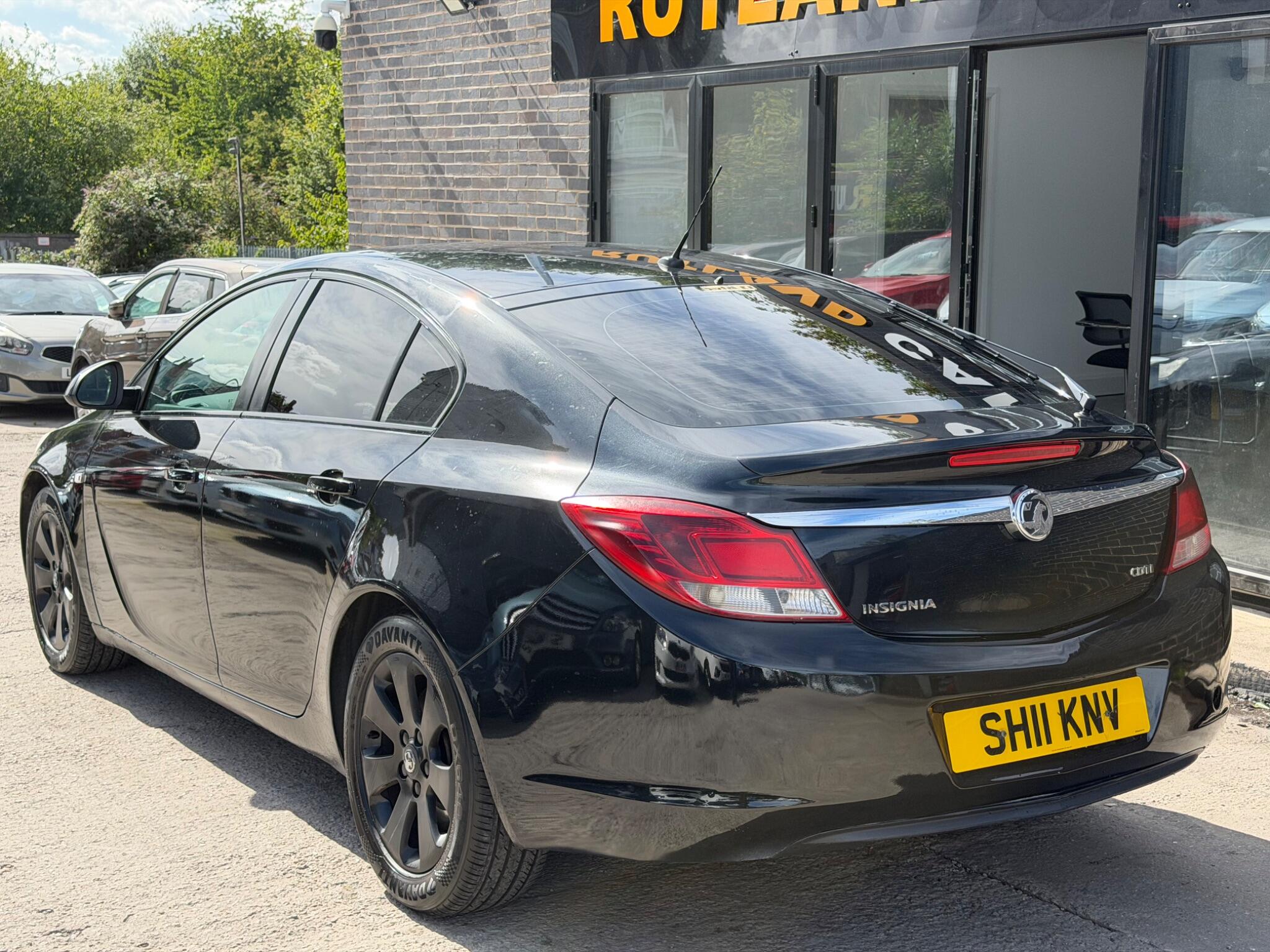 Vauxhall Insignia view 6