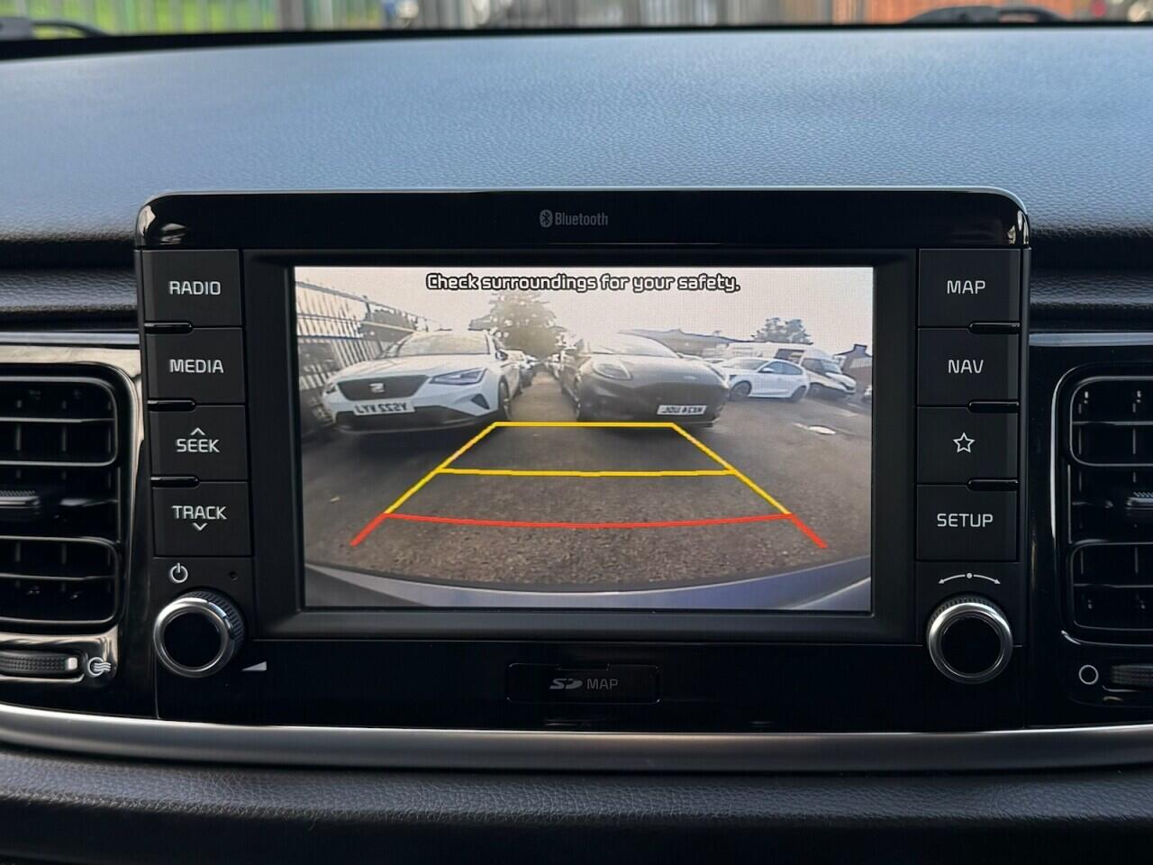 Kia Rio view 4
