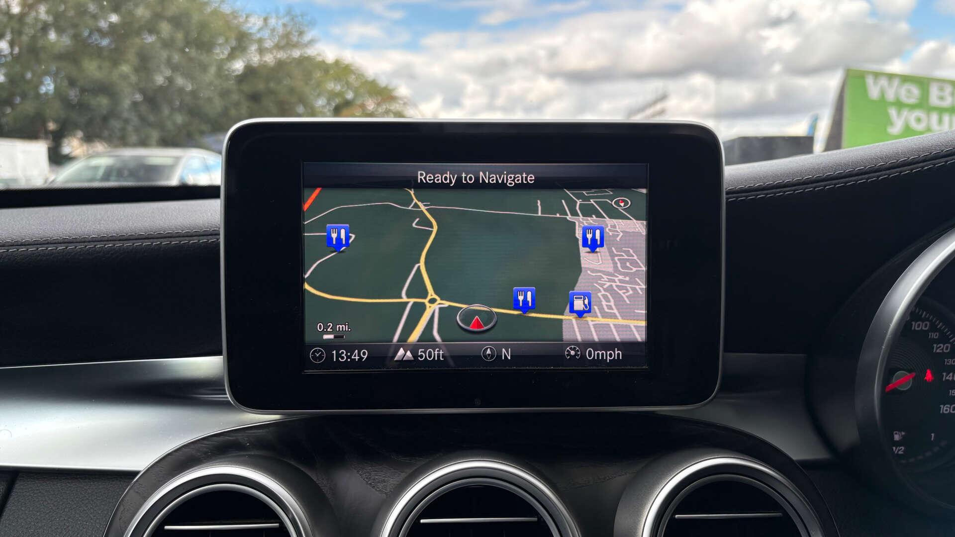 Mercedes-Benz C-Class view 30
