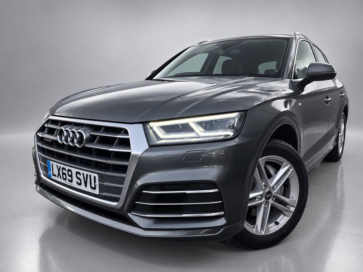 Audi Q5 view 7