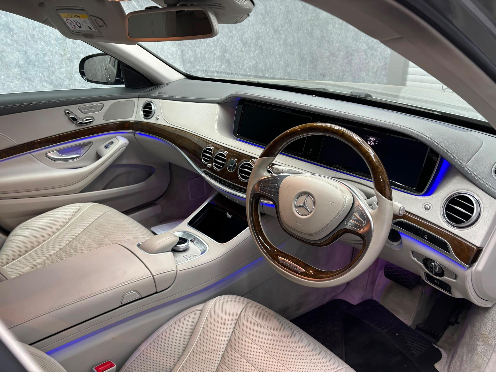 Mercedes-Benz S Class view 4