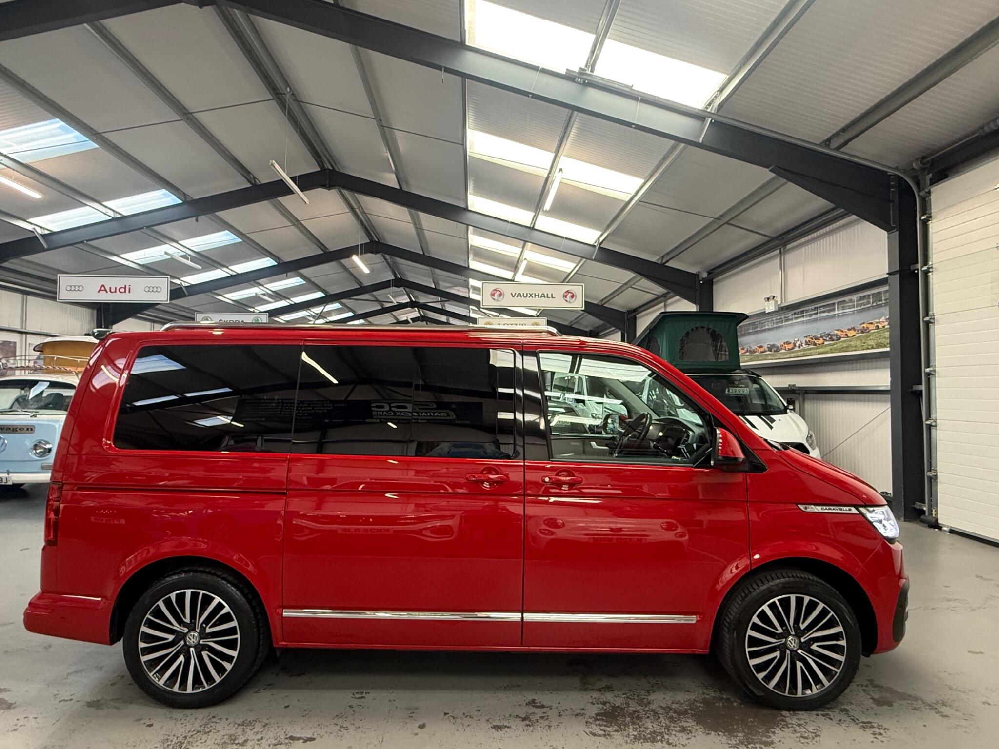 Volkswagen Caravelle view 34