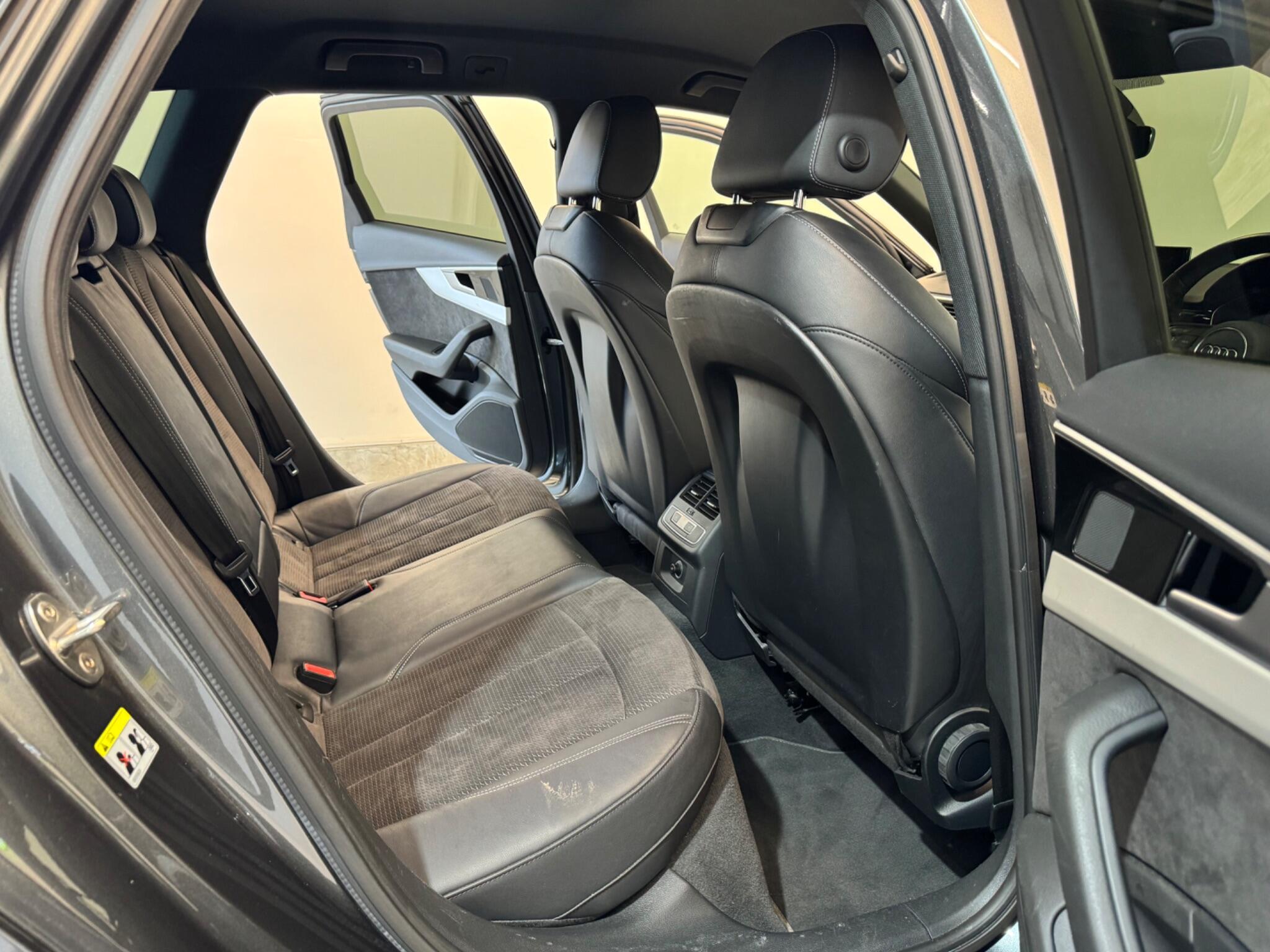 Audi A4 view 55