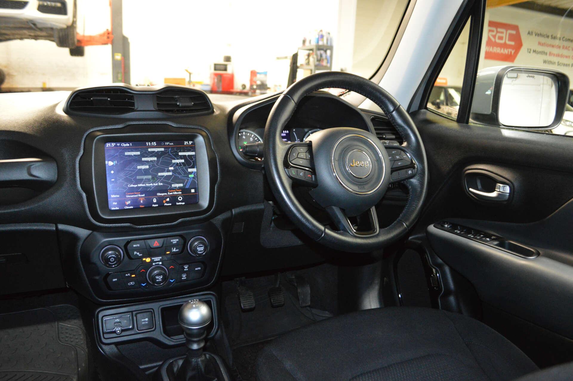 Jeep Renegade view 14