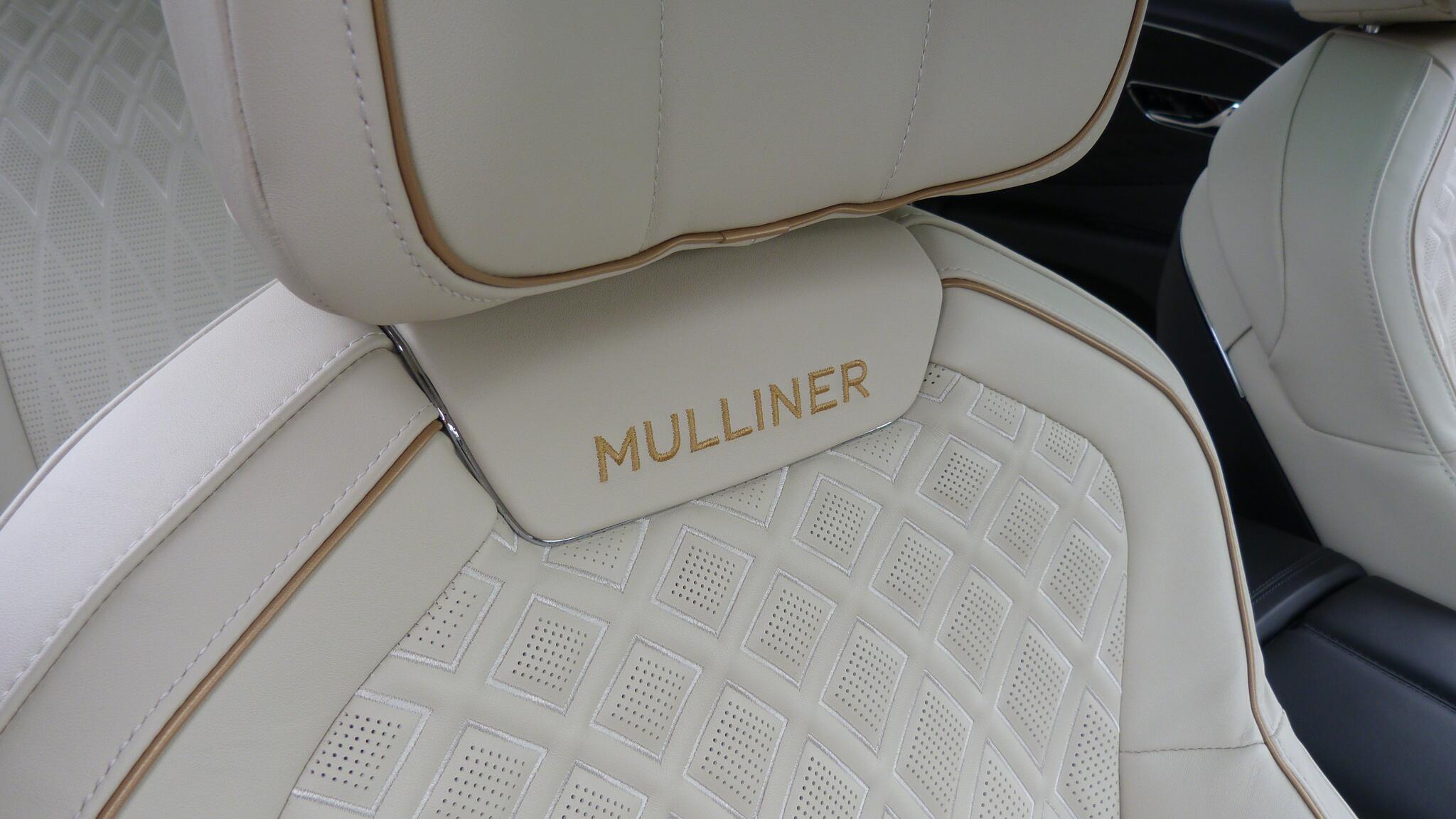 Bentley Flying Spur view 15