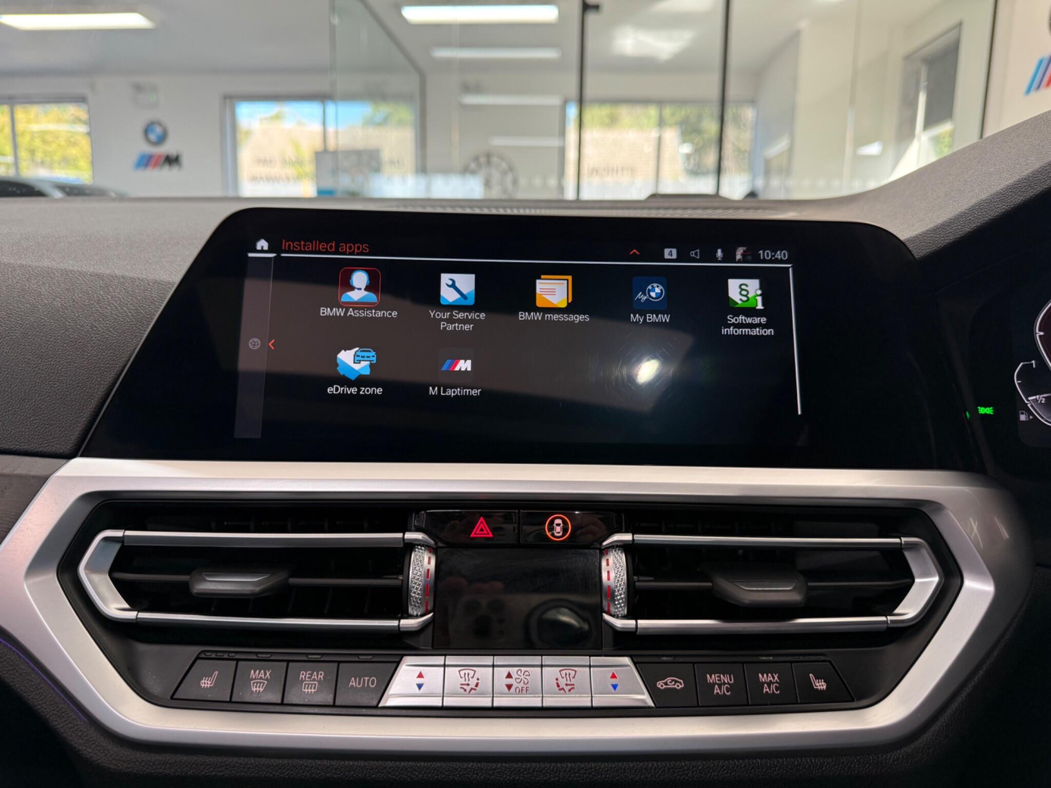 BMW 3 Series view 19