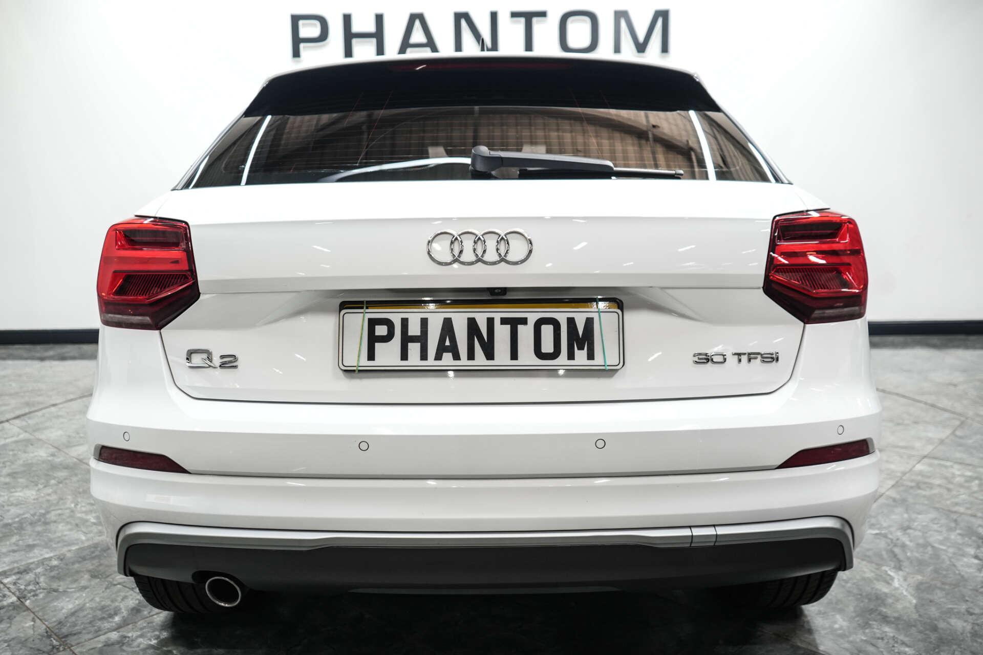 Audi Q2 view 10