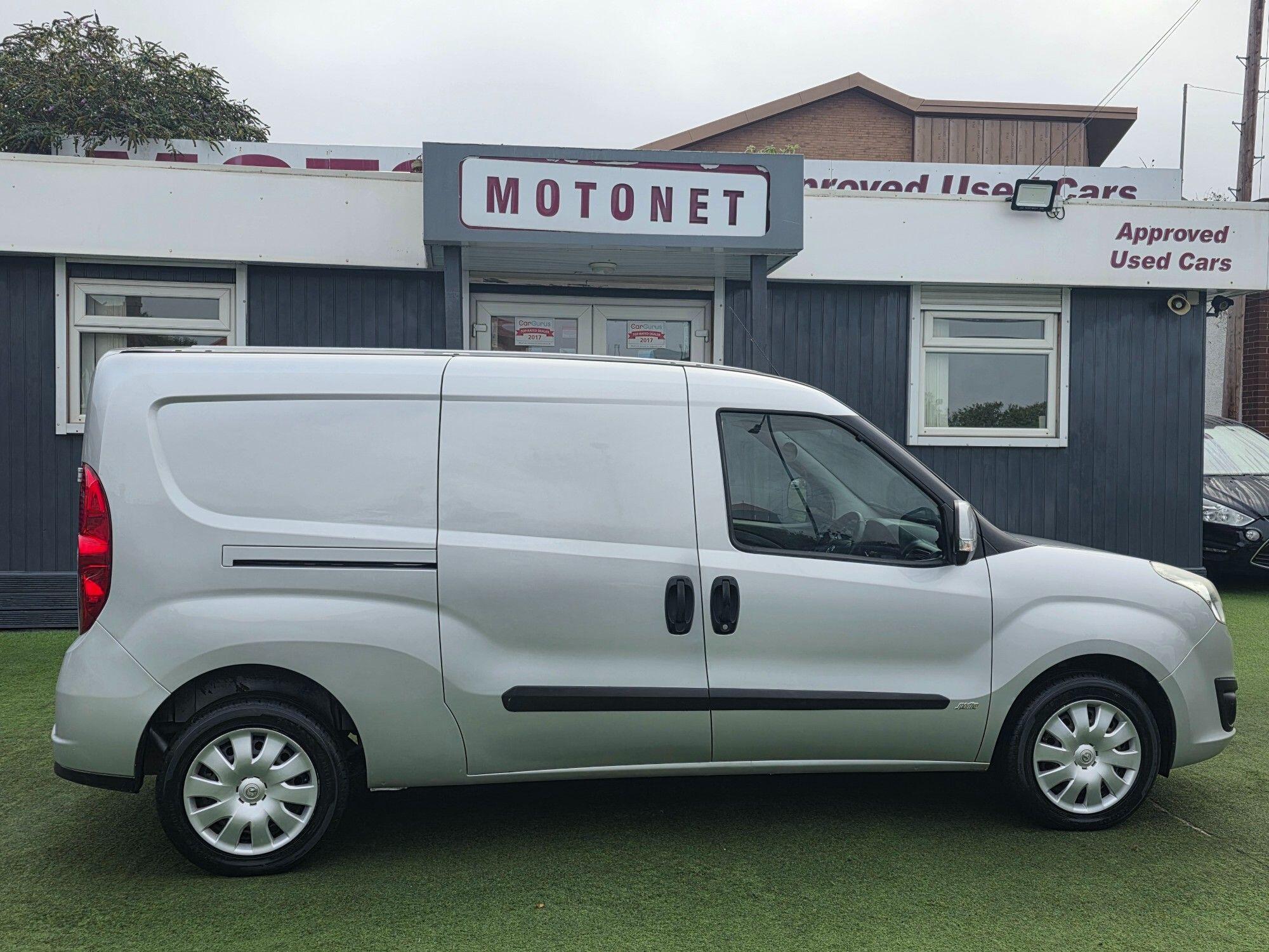Vauxhall Combo view 8