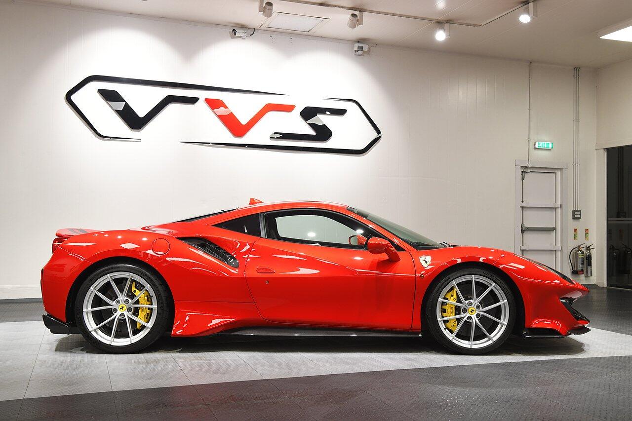 Ferrari 488 view 2