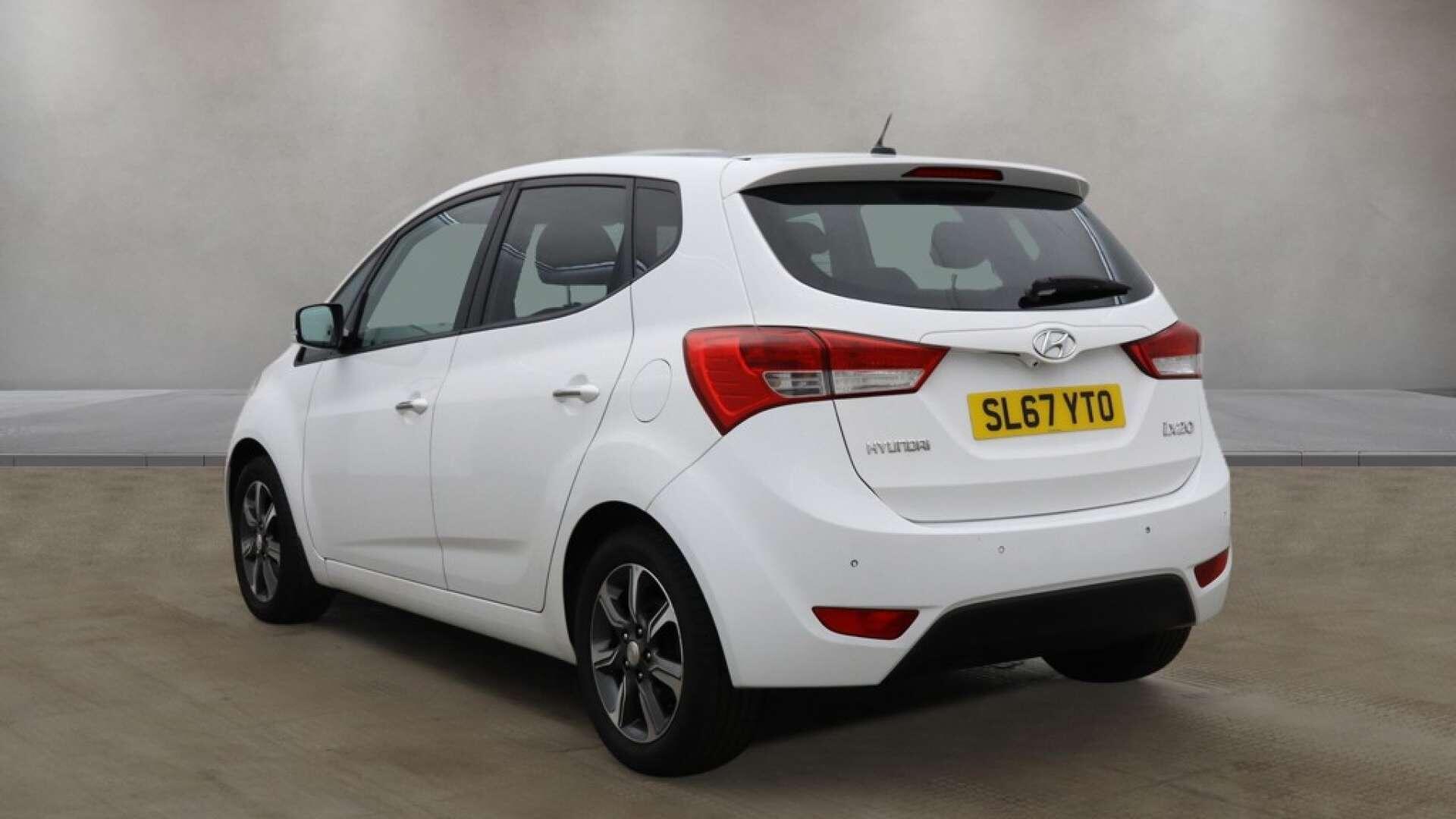 Hyundai Ix20 view 9