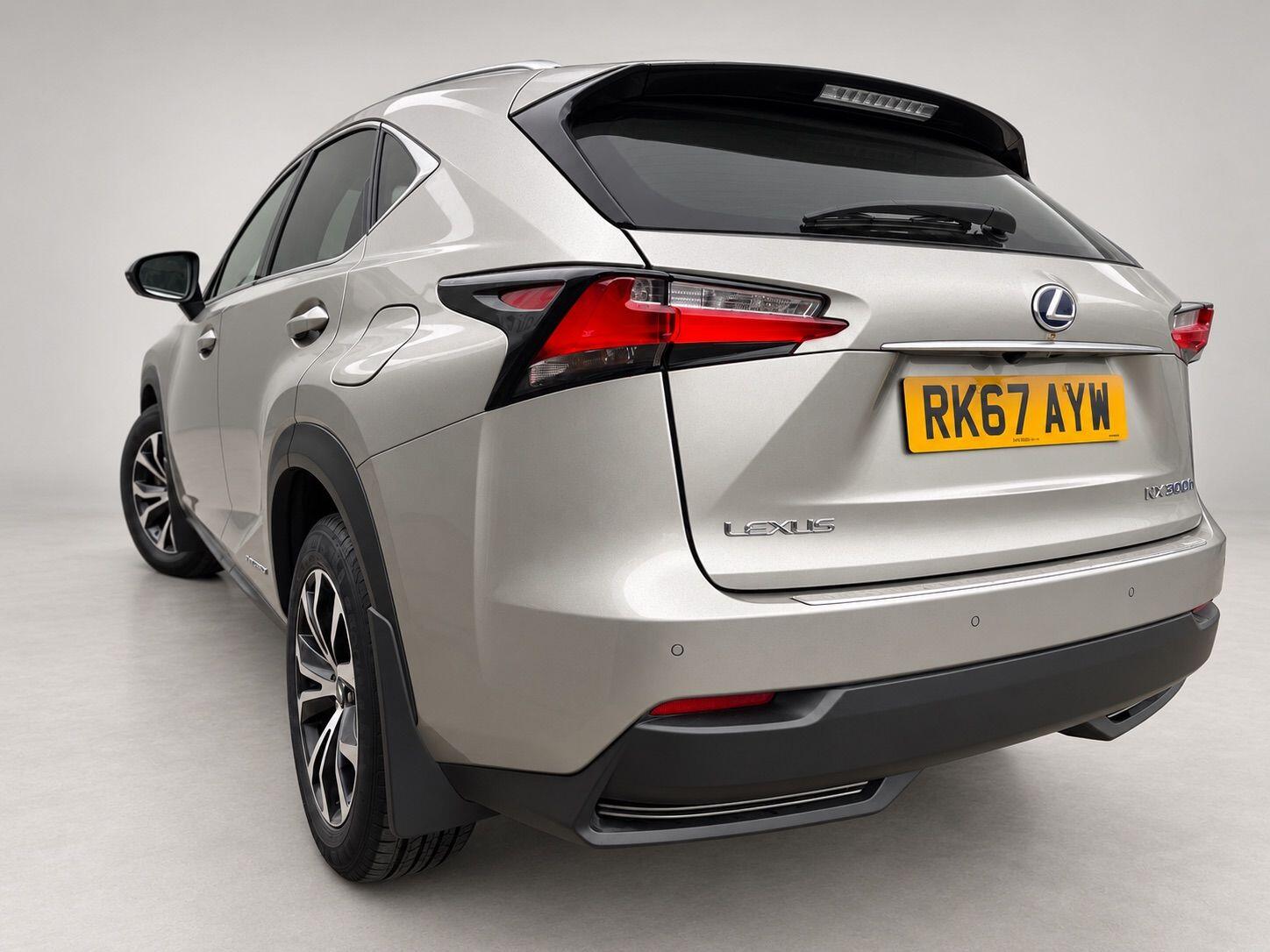 Lexus NX view 11