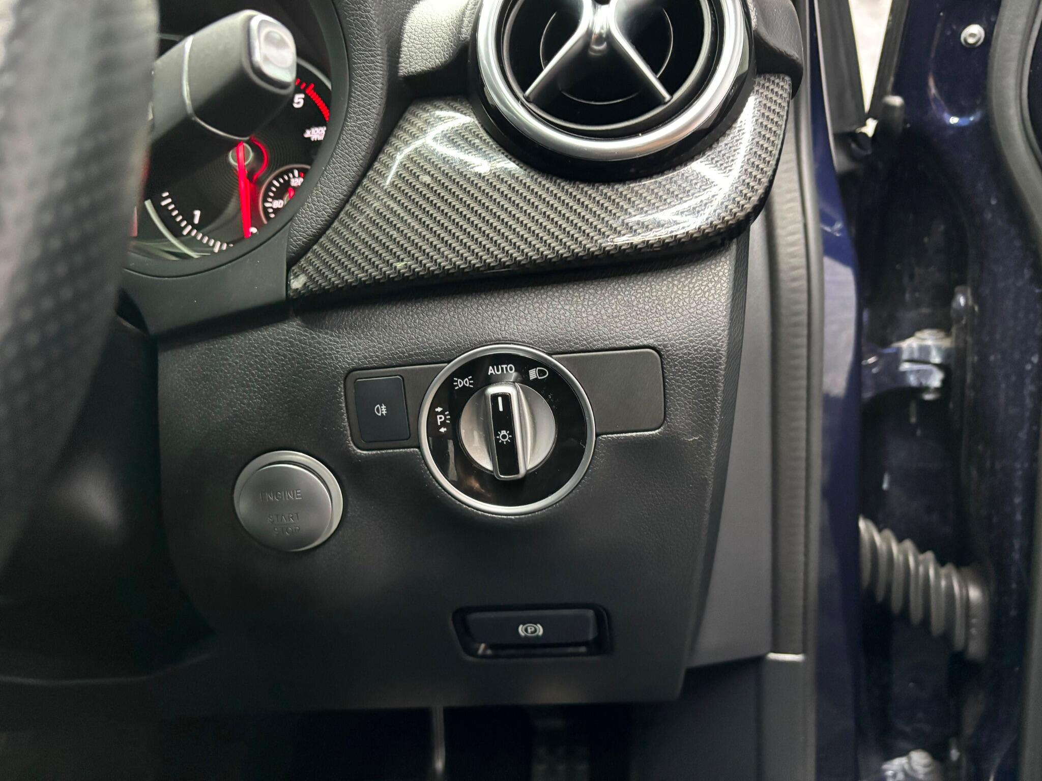 Mercedes-Benz B Class view 24