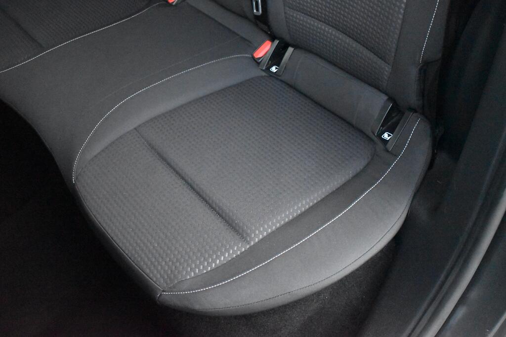 Ford Focus view 44