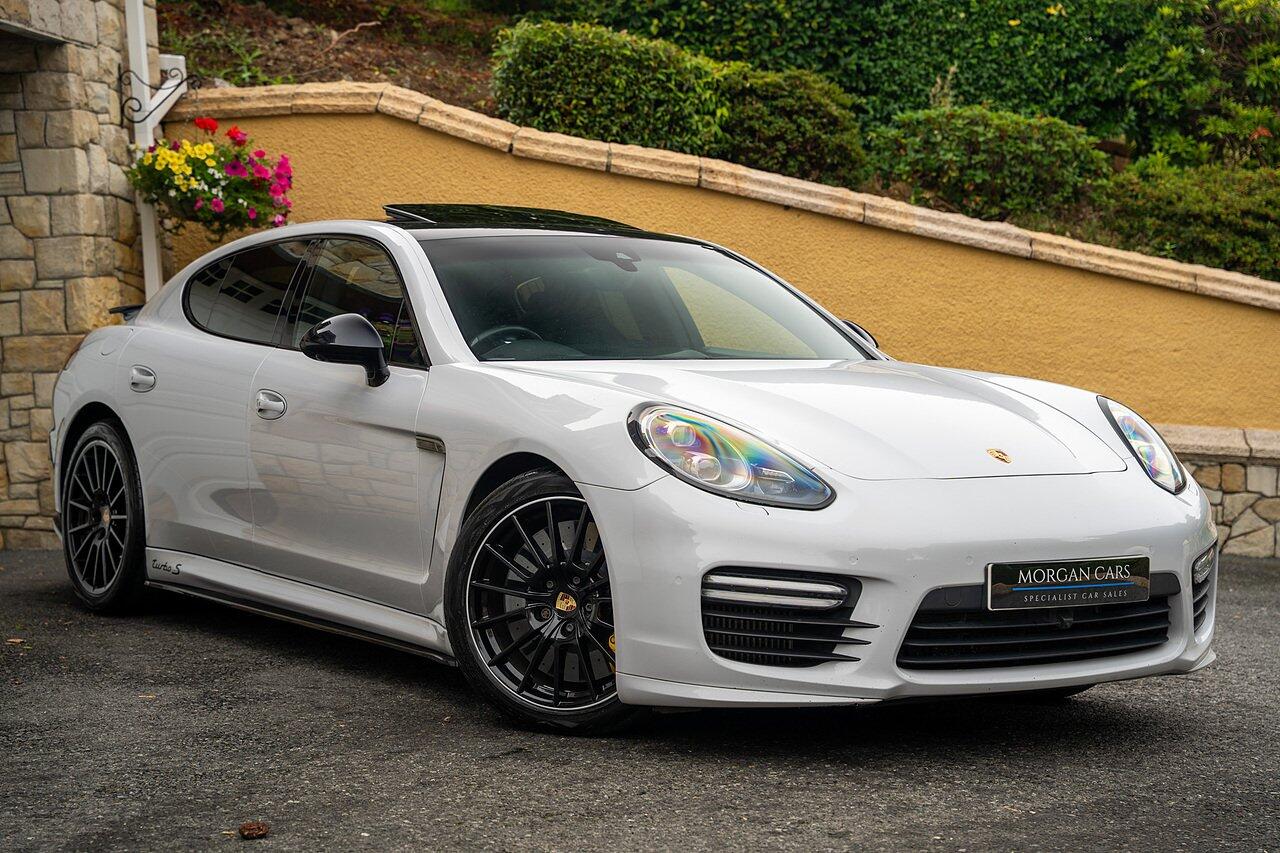 Porsche Panamera view 20