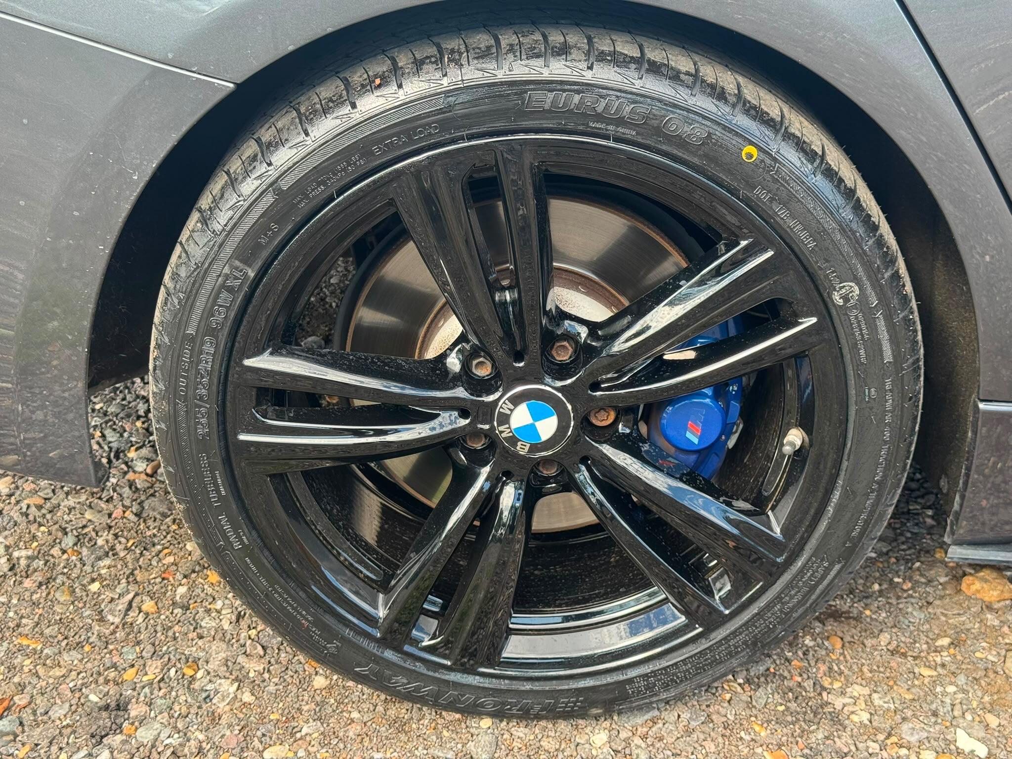 BMW 3 Series view 48