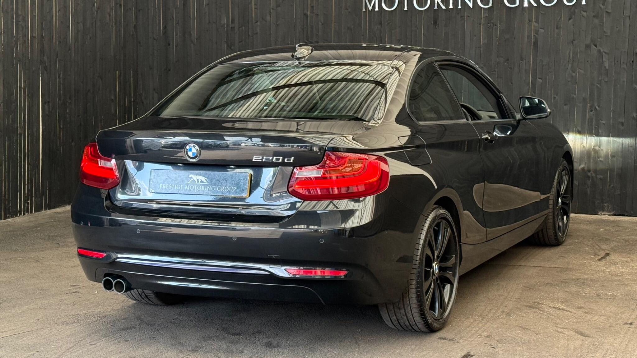 BMW 2 Series view 21