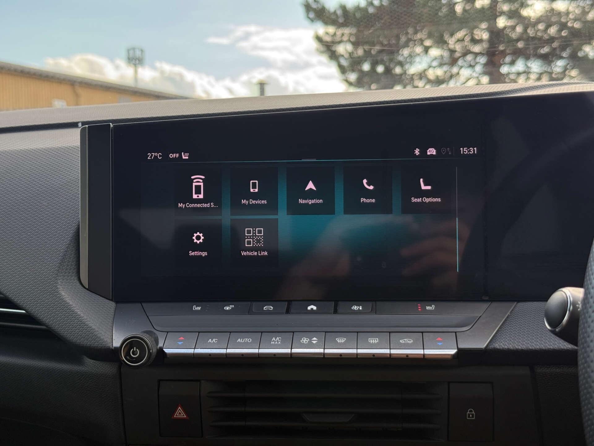 Vauxhall Astra Electric view 72