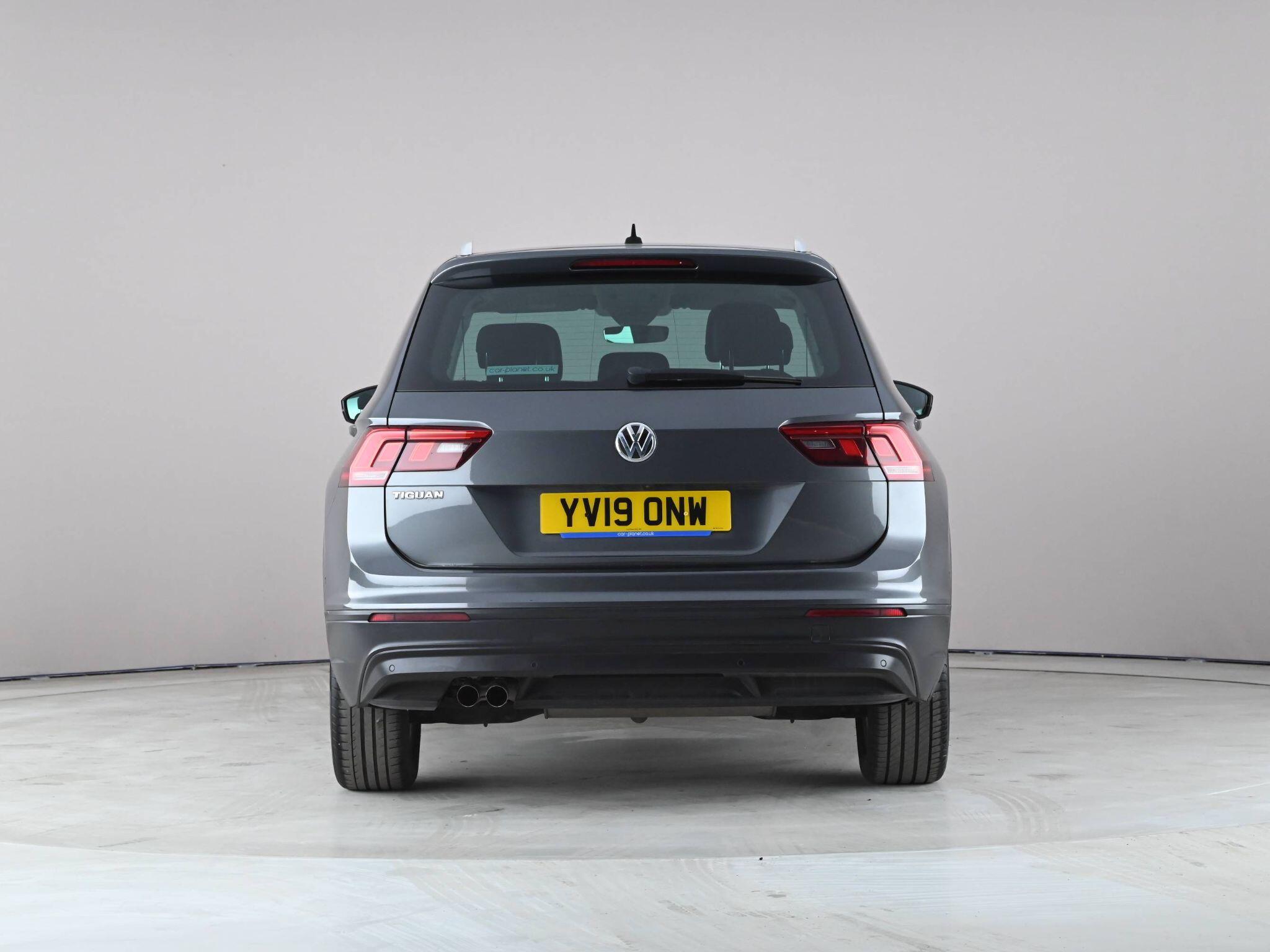 Volkswagen Tiguan view 7