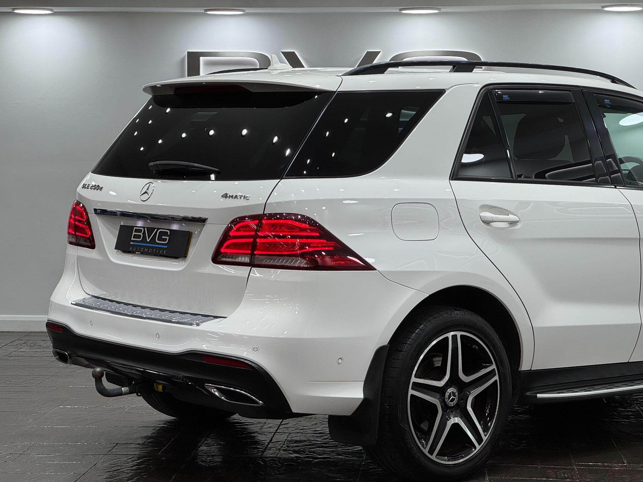 Mercedes-Benz Gle view 21