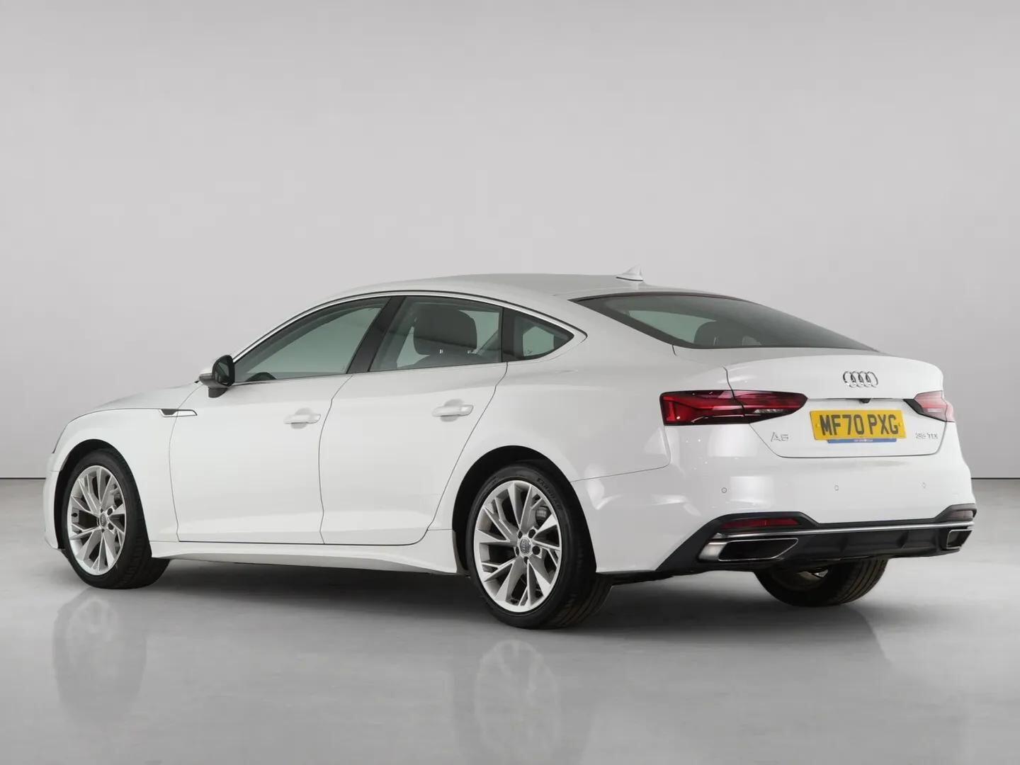 Audi A5 view 6