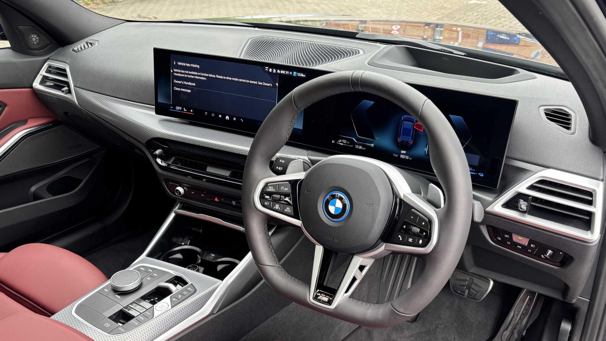 BMW 3 Series view 9