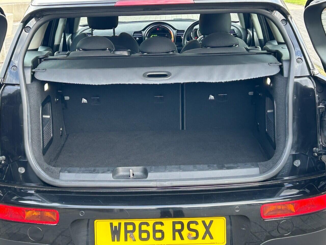Mini Clubman view 15