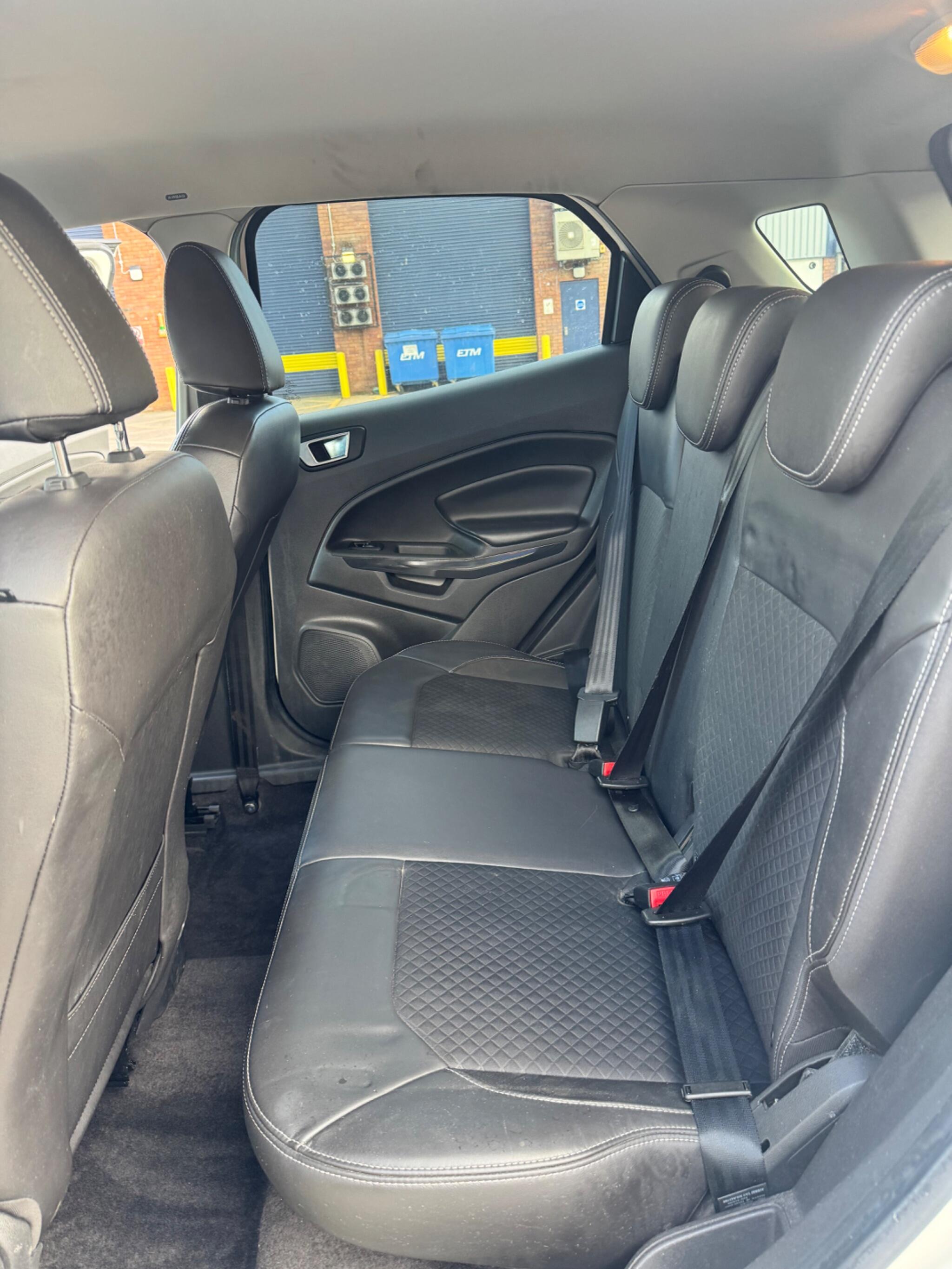 Ford Ecosport view 27