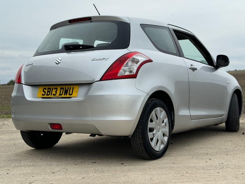 2013 Suzuki Swift image 3