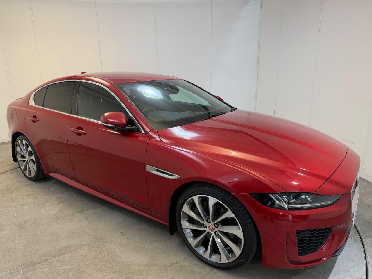 Jaguar Xe view 65